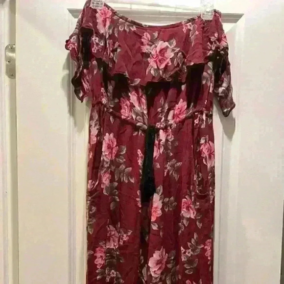 Ruffled Floral‎ shoulder Jumpsuit - Picture 1 of 4